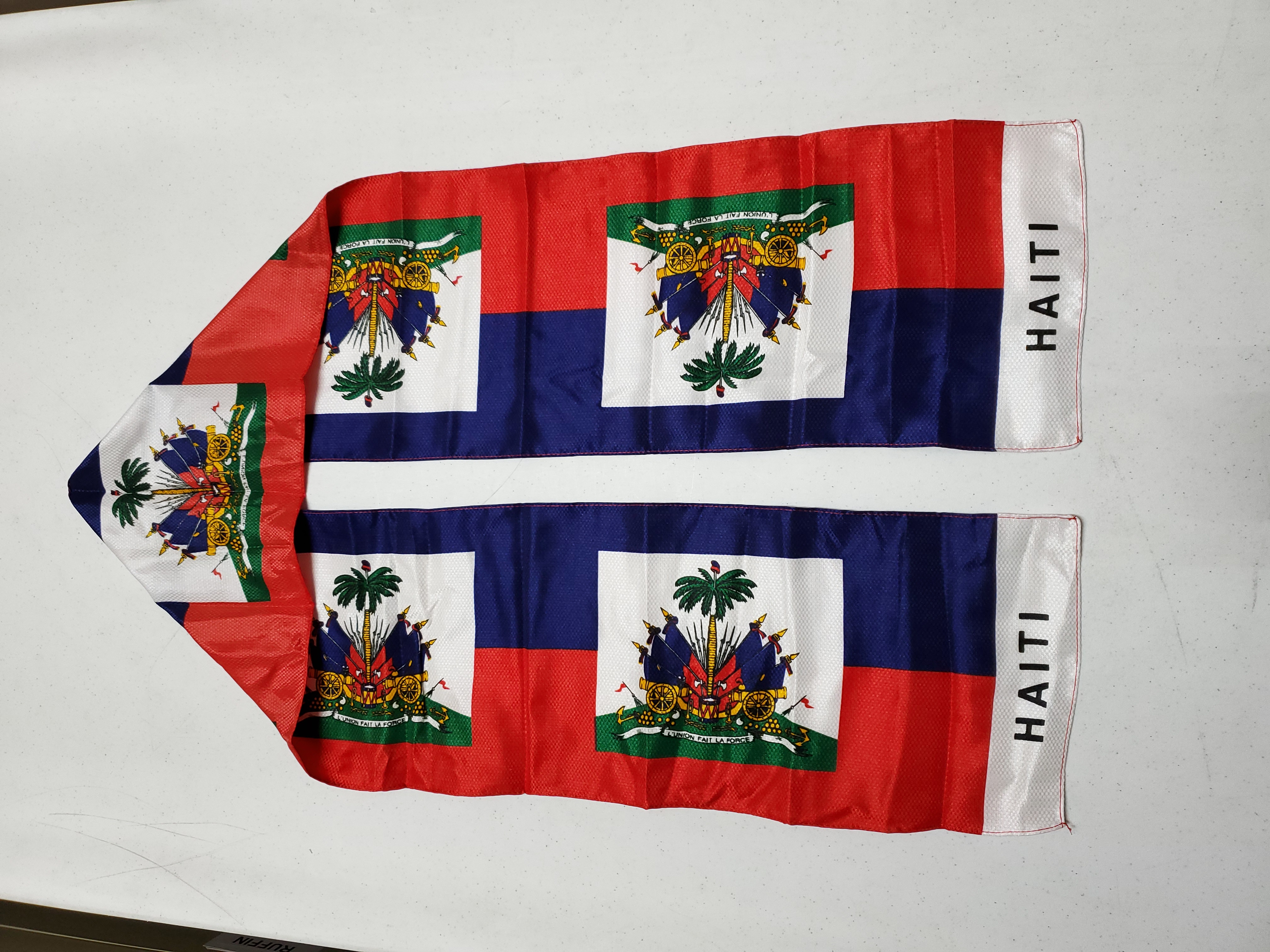 Haiti 8 x 60 Lightweight Flag Scarf